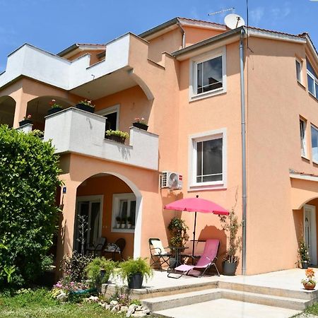 Apartmani Joja Biograd Na Moru Zewnętrze zdjęcie