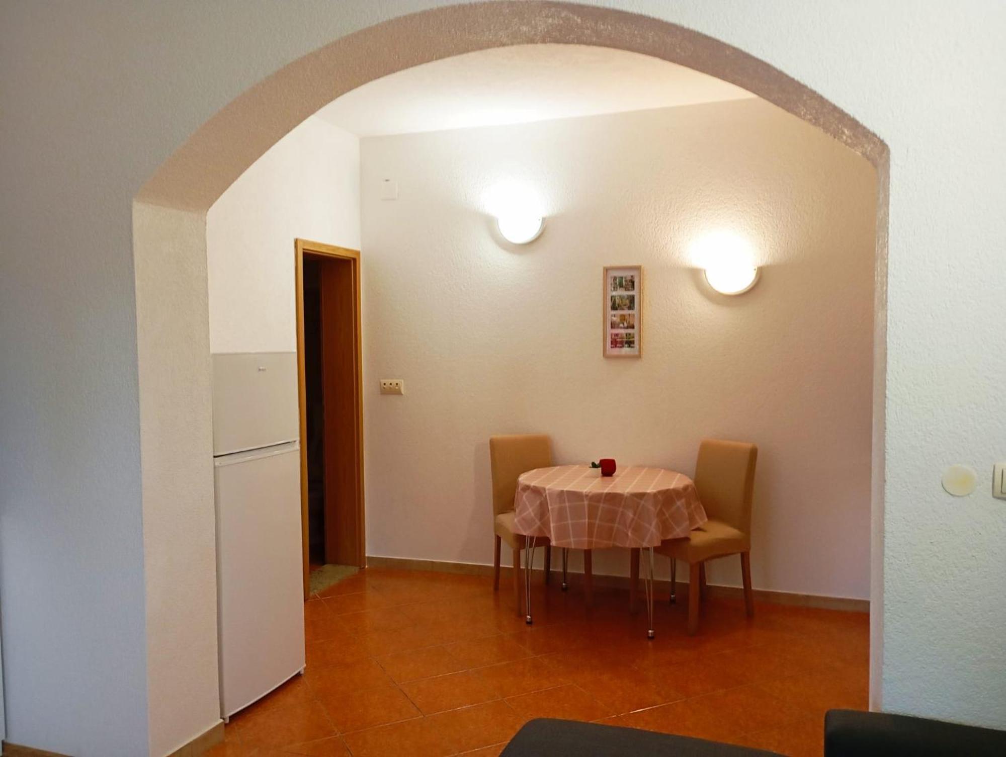 Apartmani Joja Biograd Na Moru Zewnętrze zdjęcie